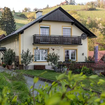 Privatzimmer Haring Kitzeck im Sausal Exterior photo